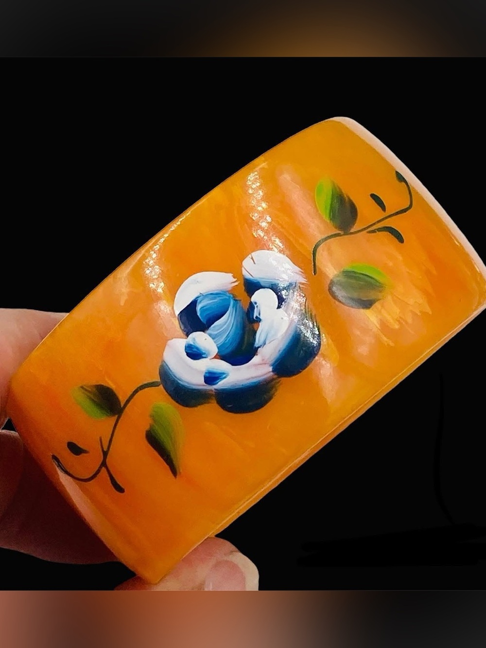 Vintage Marblette Co. Bakelite Hand Painted Flower Bangle Bracelet